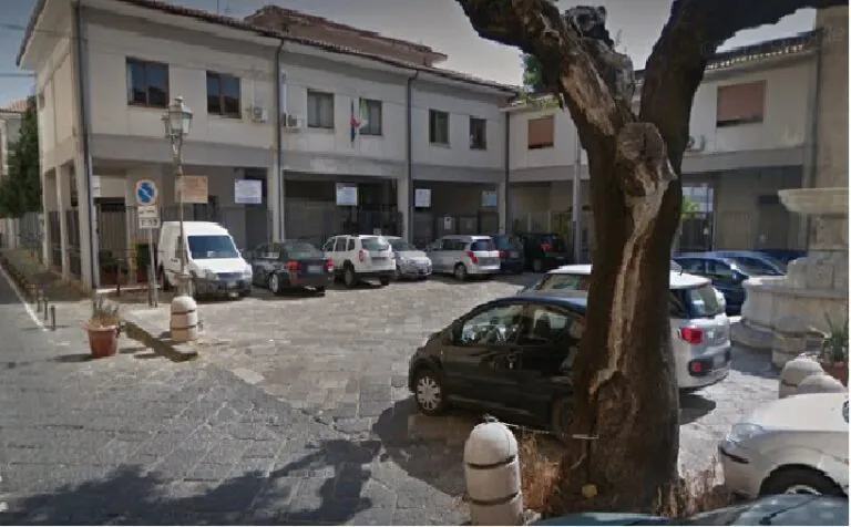 Studente contagiato, scatta chiusura per la scuola media
