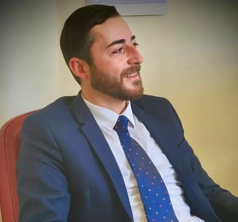 Comunali, l’annuncio della candidatura a sindaco di Vinciguerra