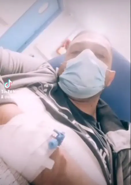 Malore in strada per noto chef casertano: perde i sensi. Corsa in ospedale