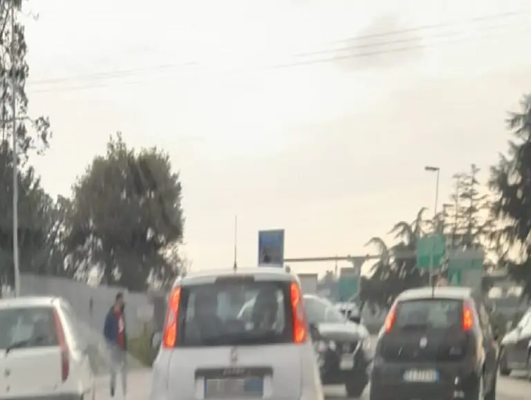 Schianto a Caserta Sud, domenica arancione in tilt