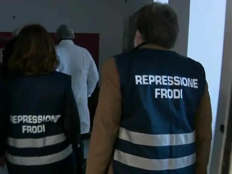 Blitz nell’azienda, sequestrate oltre mille confezioni di tacchino