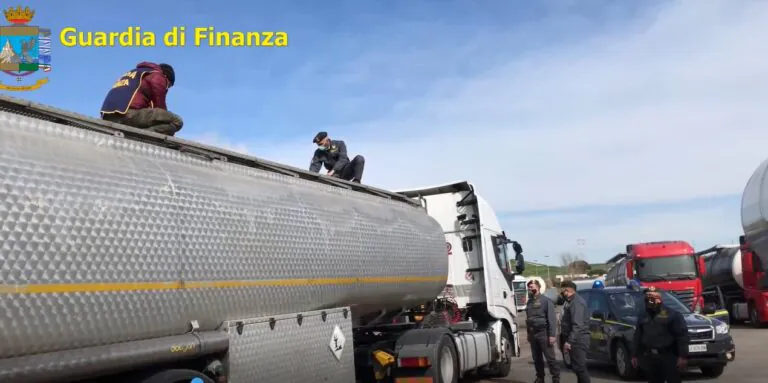 Casalesi e carburante, scatta la retata: 45 arresti