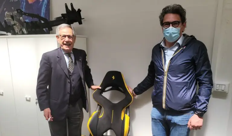 Automotive, Santillo visita lo stabilimento di San Nicola la Strada