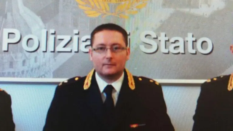 Poliziotto stroncato a 43 anni dal Covid: tre comunità sotto choc