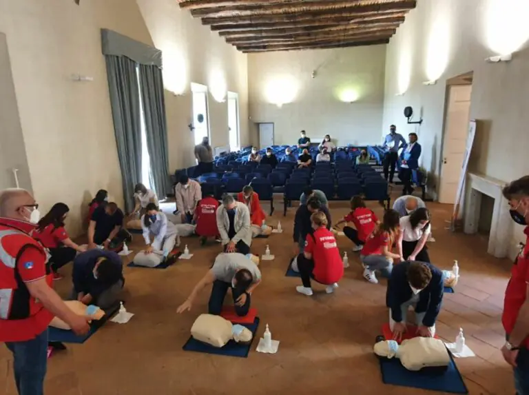 Primo soccorso a scuola contro incidenti, parte piano provinciale
