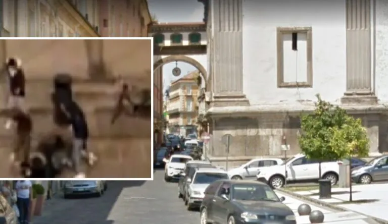 Sedicenne picchiato dal branco per un apprezzamento fuori luogo ad una ragazza