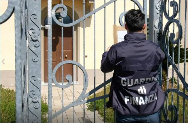 Colpo al clan Zagaria, confisca a noto imprenditore: scoperto sistema “apri e chiudi”