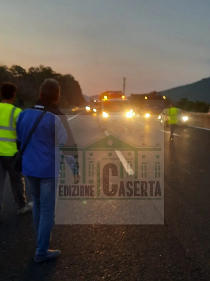 Travolto in A1, identificata vittima: era un camionista di 27 anni