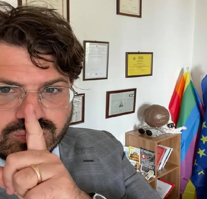 La confessione del consigliere ribelle: “Hanno provato a intimidirmi”