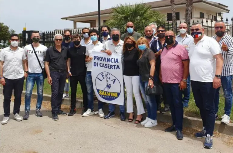 I leghisti casertani raggiungono Salvini a Roma per la manifestazione