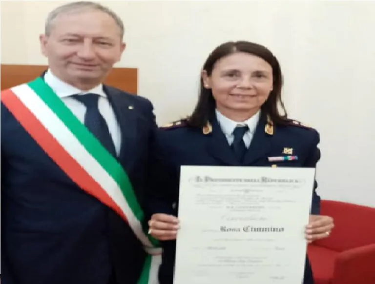 Onorificenza per il commissario Rosa Cimmino