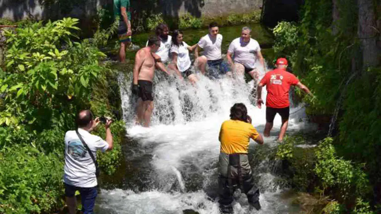 “Basta col Sarno, il tradizionale tuffo lo facciamo nel Casertano”