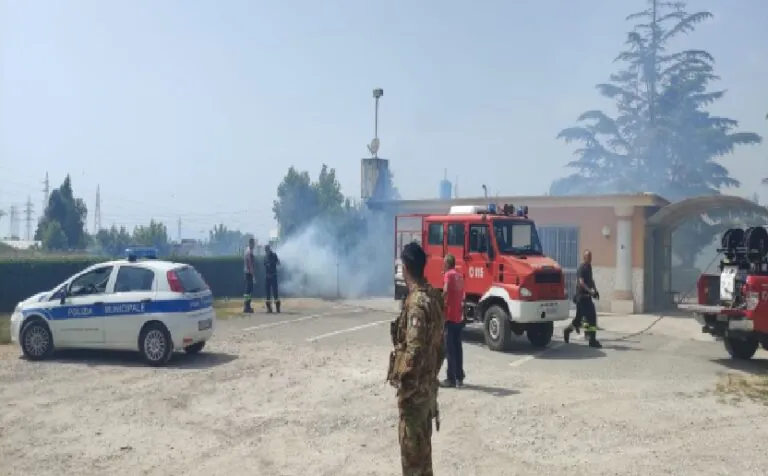 Aria irrespirabile in città, esposto in Procura: “Gravi violazioni ambientali”
