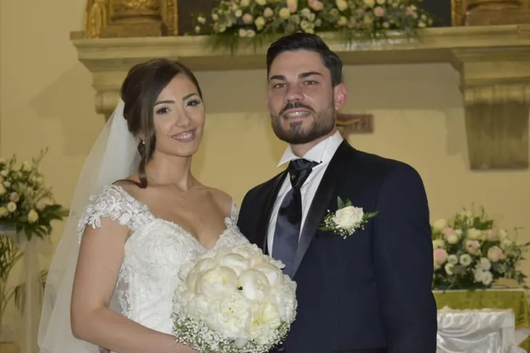 L’assessore ha detto sì: fiori d’arancio nella giunta