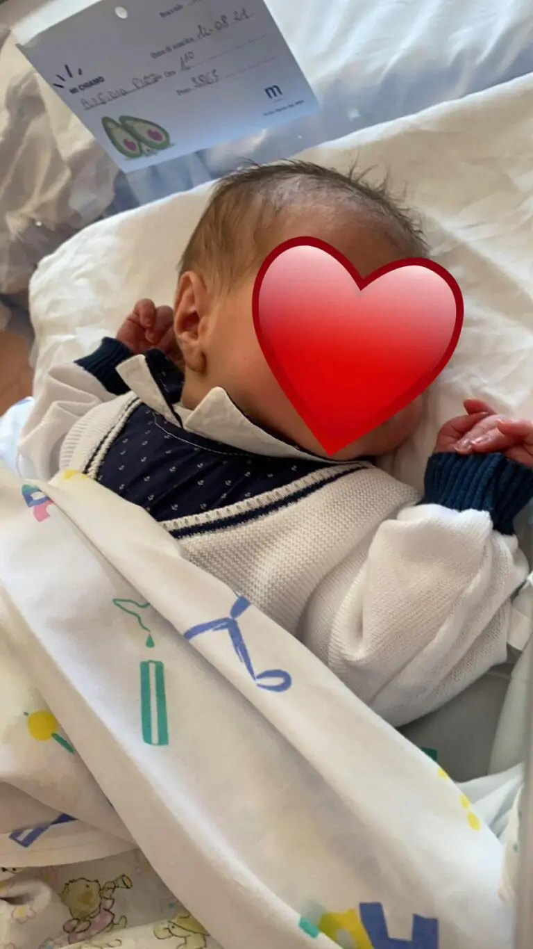 Ecco Pietro di quasi 4 kg: la gioia del nonno per la nascita dell’erede