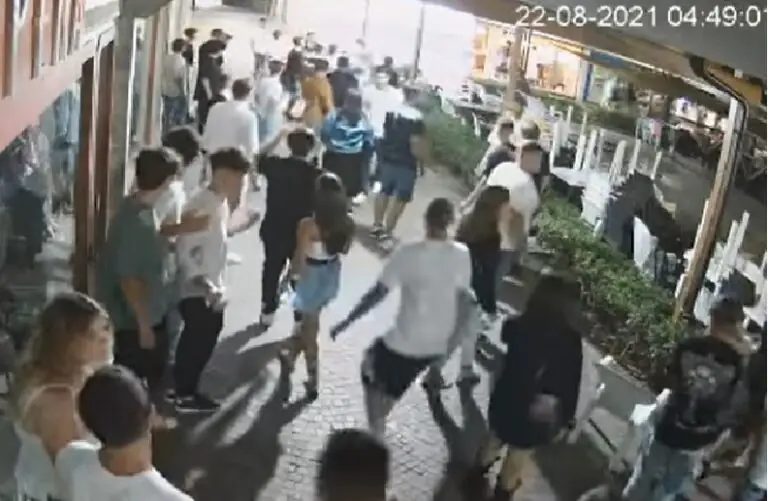 Risse a Baia Domizia, rafforzati i controlli per l’ultimo weekend di agosto