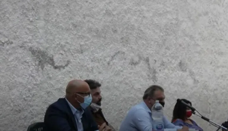 In due incalzano Pirozzi: “Cittadina bloccata, senza idee, senza sbocchi e senza verità”