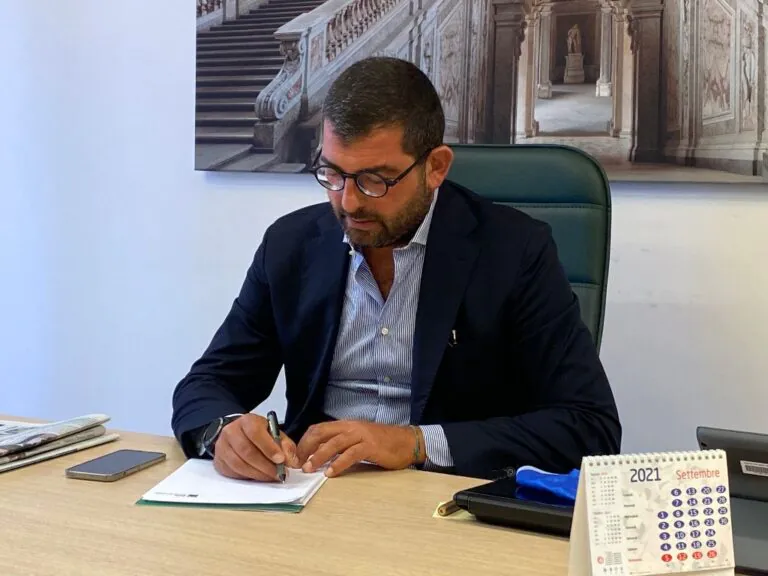 Vendite in aumento ma torna l’incertezza: necessità di un piano per incrementare i consumi