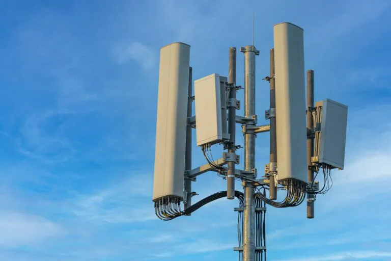 Due antenne 5G nella frazione: nasce comitato per proteggere l’ambiente e la salute pubblica