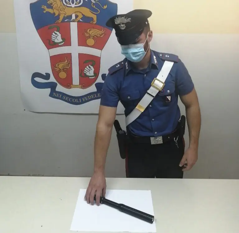 Fermati ubriachi e con lo sfollagente, due nei guai