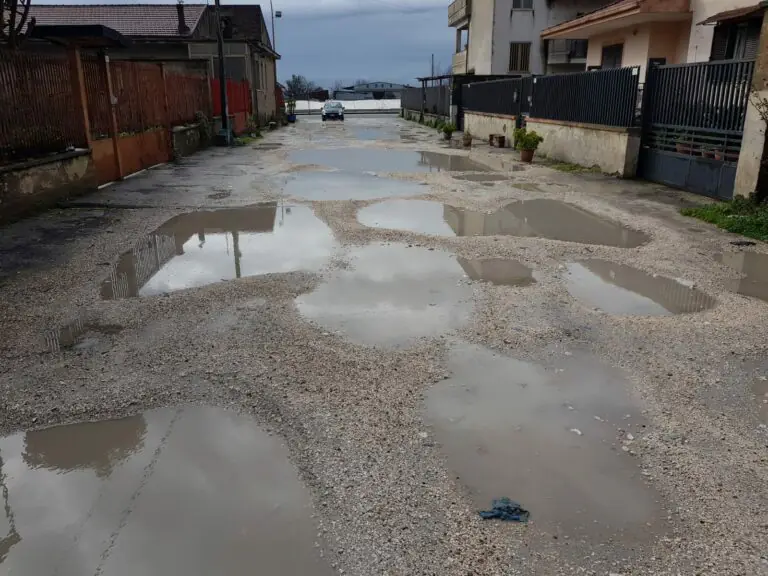 A Campo Sorbo arriva finalmente la civiltà: parcheggi, strade e rete telefonica