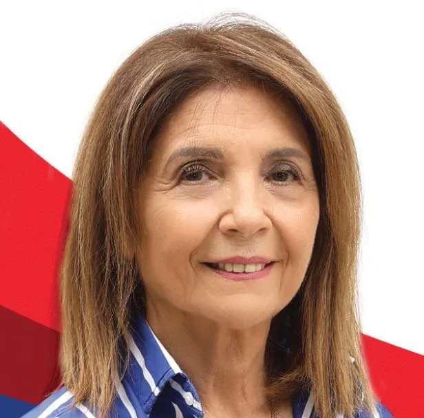 Di Felice presenta la sua squadra: è la prima donna candidata sindaco della storia