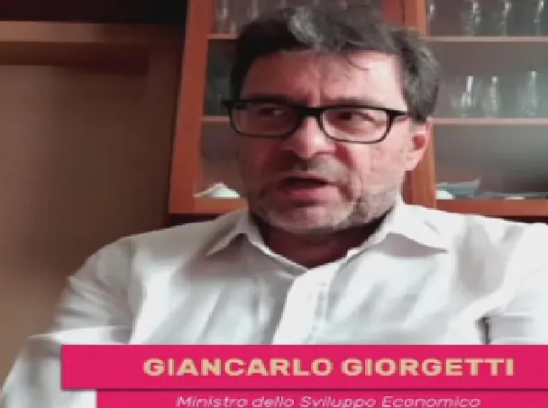 Il ministro Giorgetti arriva a Caserta per Zinzi