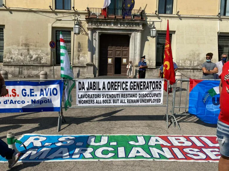 Ex Jabil, tribunale blocca il trasferimento in Sardegna di 23 operai
