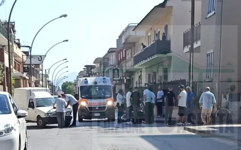 Travolto in bici, muore sulla Provinciale: carabinieri identificano vittima e conducente