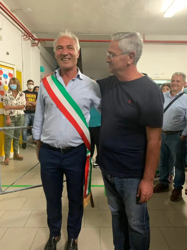 Capodrise, Negro stravince: 2 opposizioni si dividono i 4 seggi. Le ripartizioni