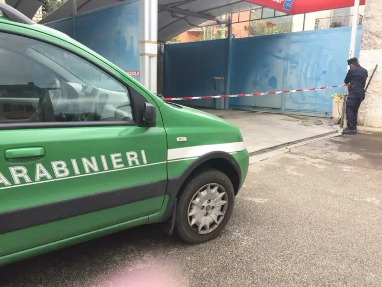 Militari nell’autolavaggio, titolare finisce nei guai
