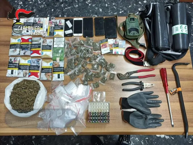 Nascondono 3 etti di marijuana in cucina, 3 arrestati dopo blitz antidroga. LE FOTO