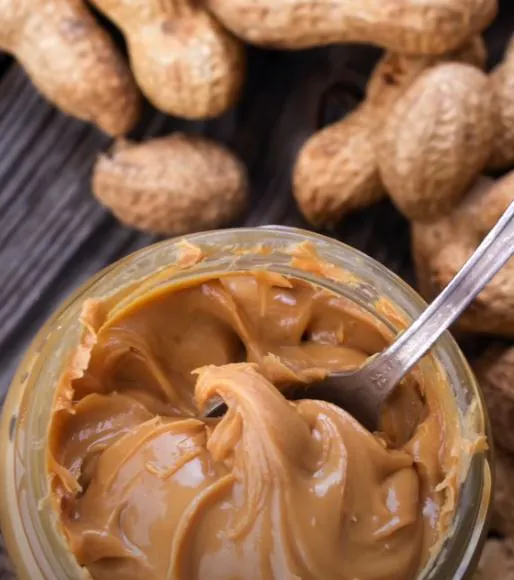 Giù il colesterolo cattivo: uno snack ci protegge dai tumori