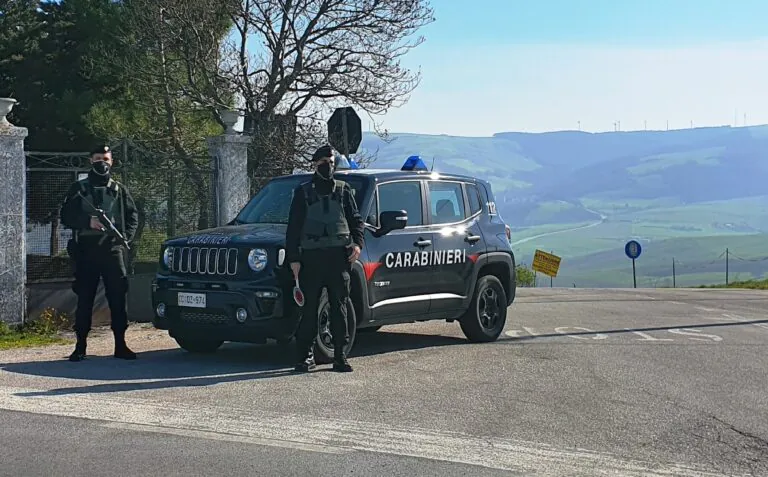 Strade sicure in provincia, 41 pattuglie in azione: blitz in 19 locali