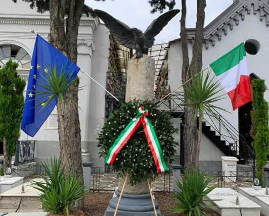 Commemorazione dei defunti: l’amministrazione comunale rende onore ai caduti