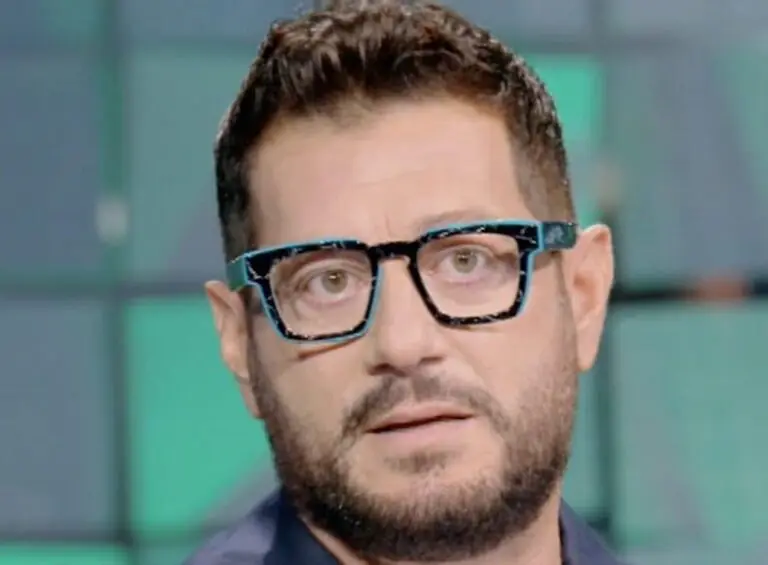 Enrico Papi: “Non me lo aspettavo”: il retroscena su Scherzi a parte