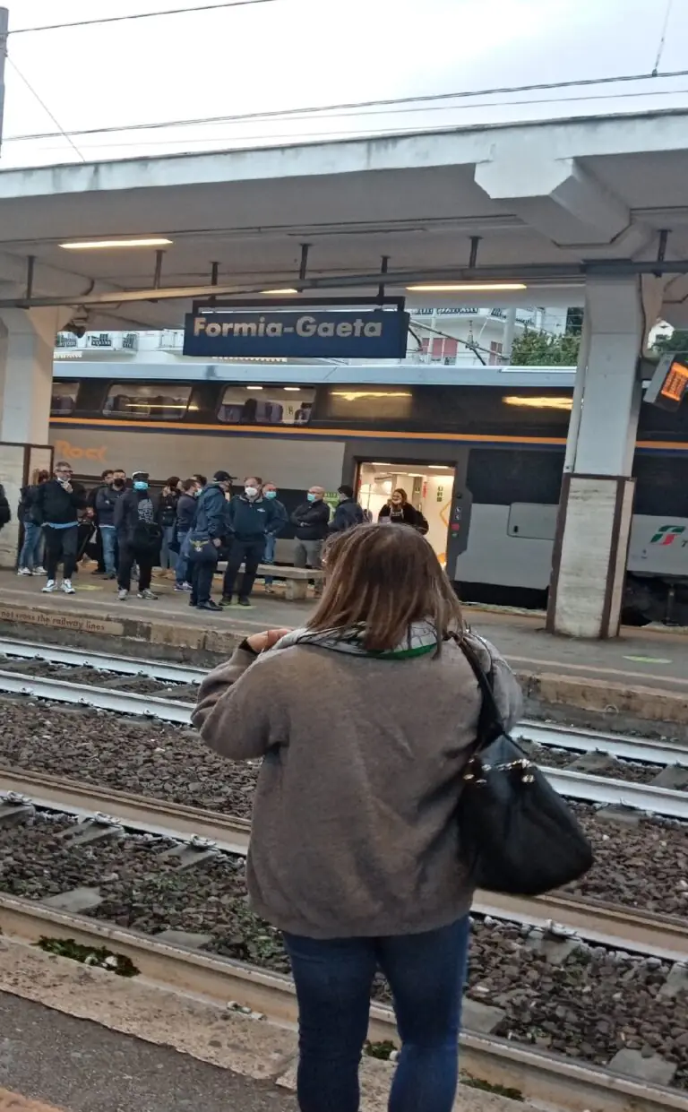 Caos pendolari, questione arriva in Regione: “Superare 80% di occupazione”