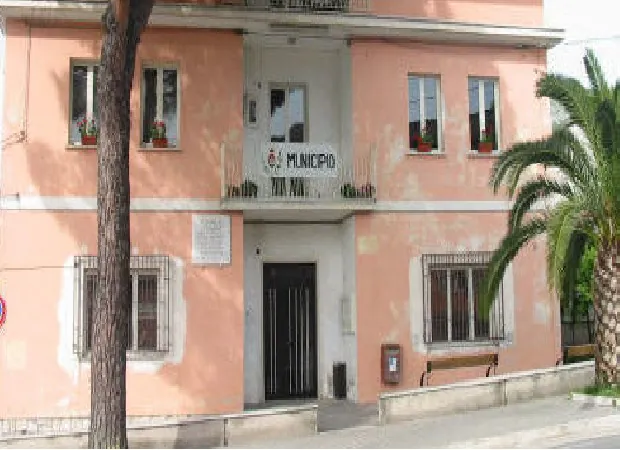 Lutto in Comune, muore stimato dipendente