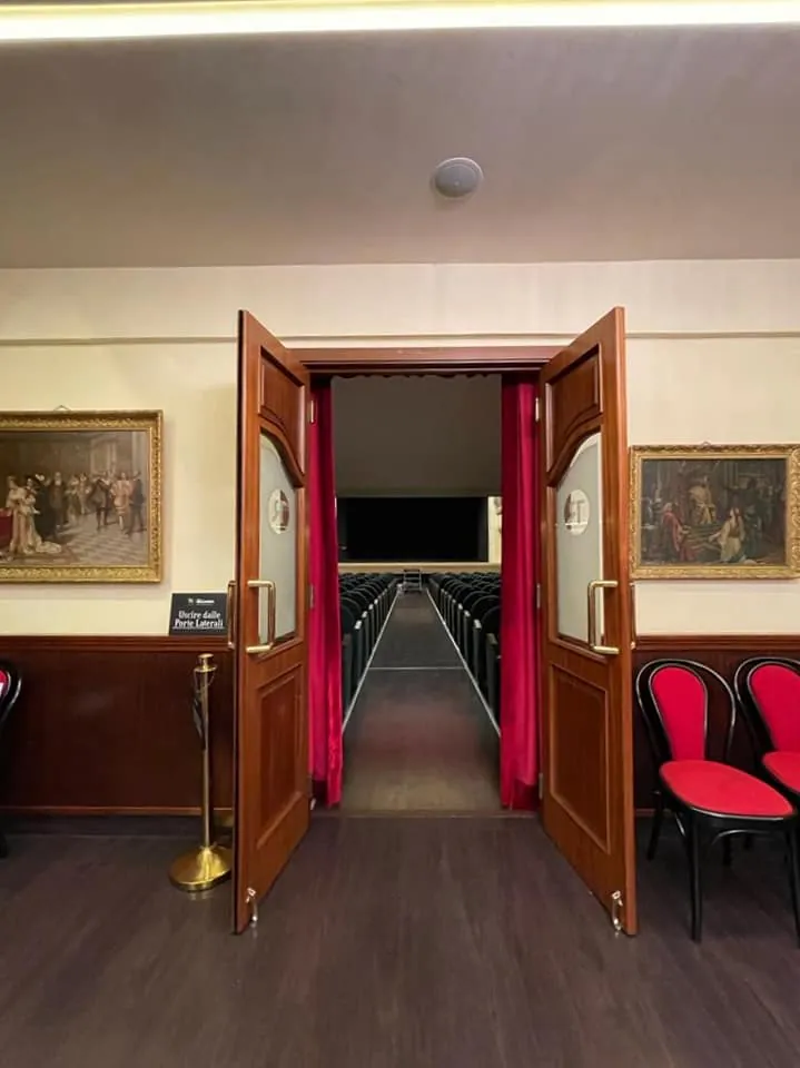 Teatro Ricciardi, ripartenza all’insegna del cinema d’autore: Jean-Luc Godard