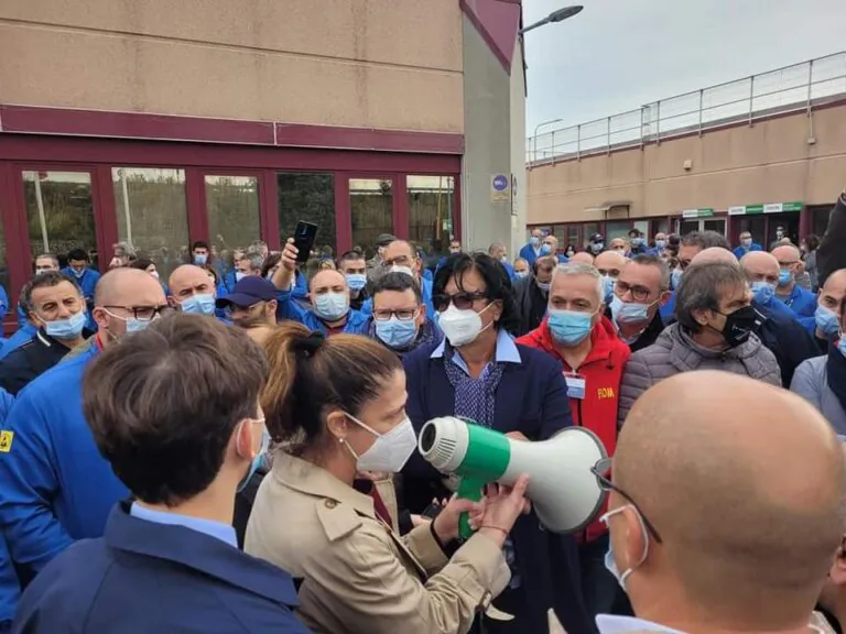 Ministero e Tme salvano 200 esuberi Jabil: l’operazione entro il 2023