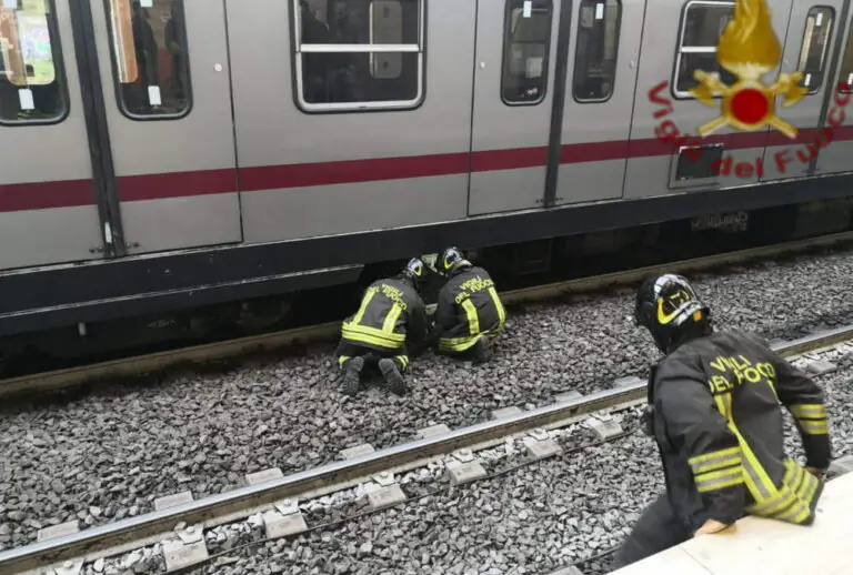 Giovane ucciso dal treno, ipotesi choc sull’identità di uno scomparso