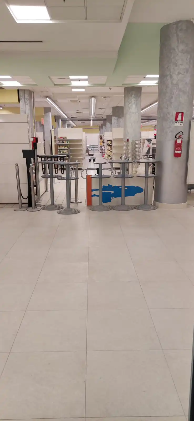Apre un nuovo supermercato nel centro commerciale