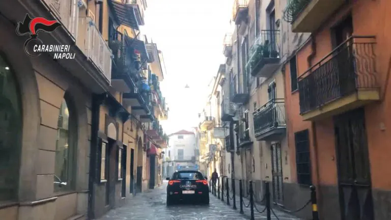 Pizzo del clan sull’asilo in costruzione, scatta retata: 4 arresti, c’è anche l’ex latitante