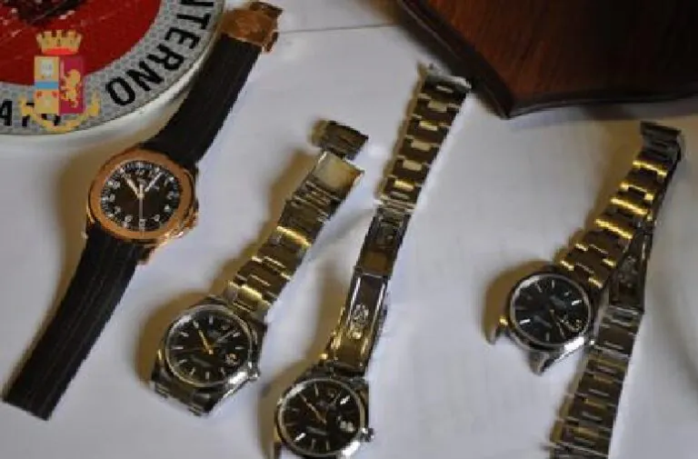 Compra Rolex online a 13mila euro ma è una patacca. Occhio a questo truffatore