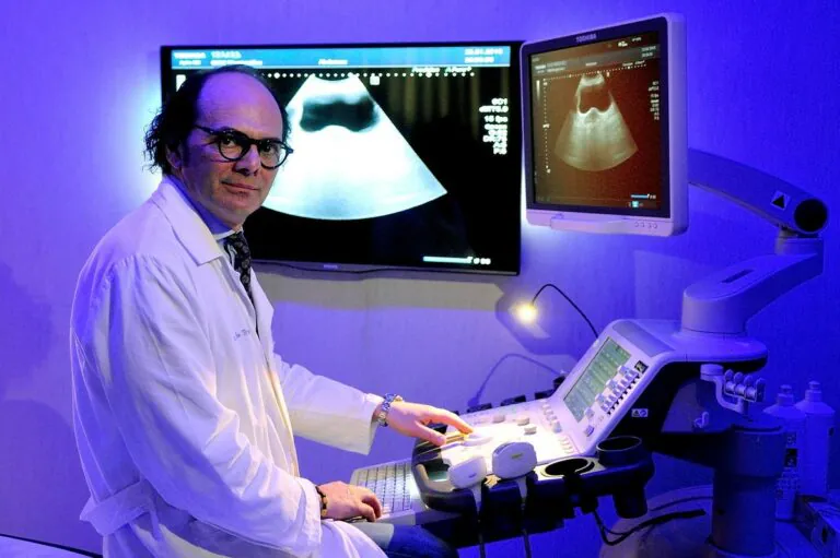 Cancro al seno, la scoperta rivoluzionaria del ricercatore campano