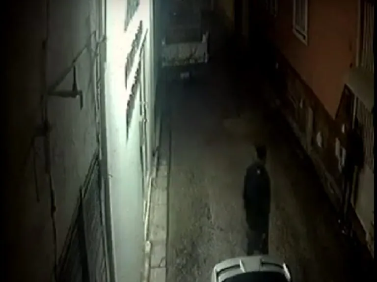 Raid dei banditi mentre famiglia si prepara al cenone. IL VIDEO