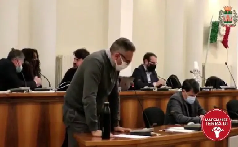 Salta il centro per ragazzi autistici nell’ex villa del clan Belforte. VIDEO