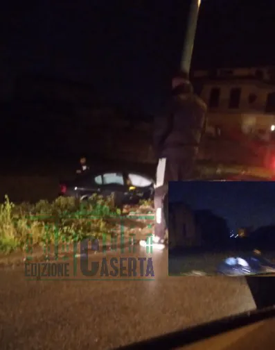 Auto fuori strada: paura nella valle