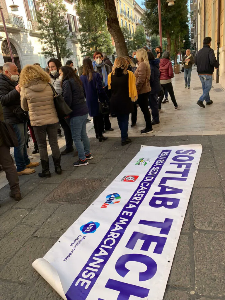 Operai fanno causa a Ministero e Regione