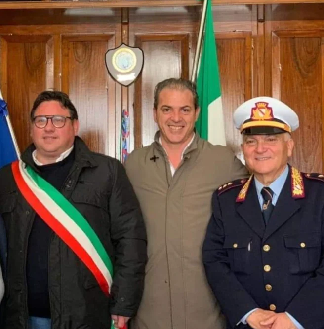 Il comandante dei vigili lascia: il saluto del sindaco